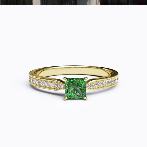Solitaire Gold Engagement with 0.5ct Princess Cut Emerald - 01SG07E